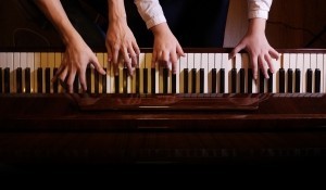 Озвучивание курса по обучению игры на фортепиано